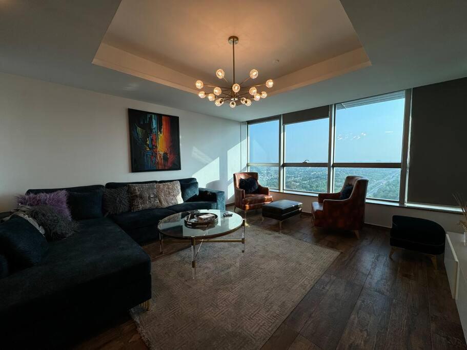 Citylights 2Bhk At Centaurus High Floor,Xbox Apartment Исламабад Екстериор снимка